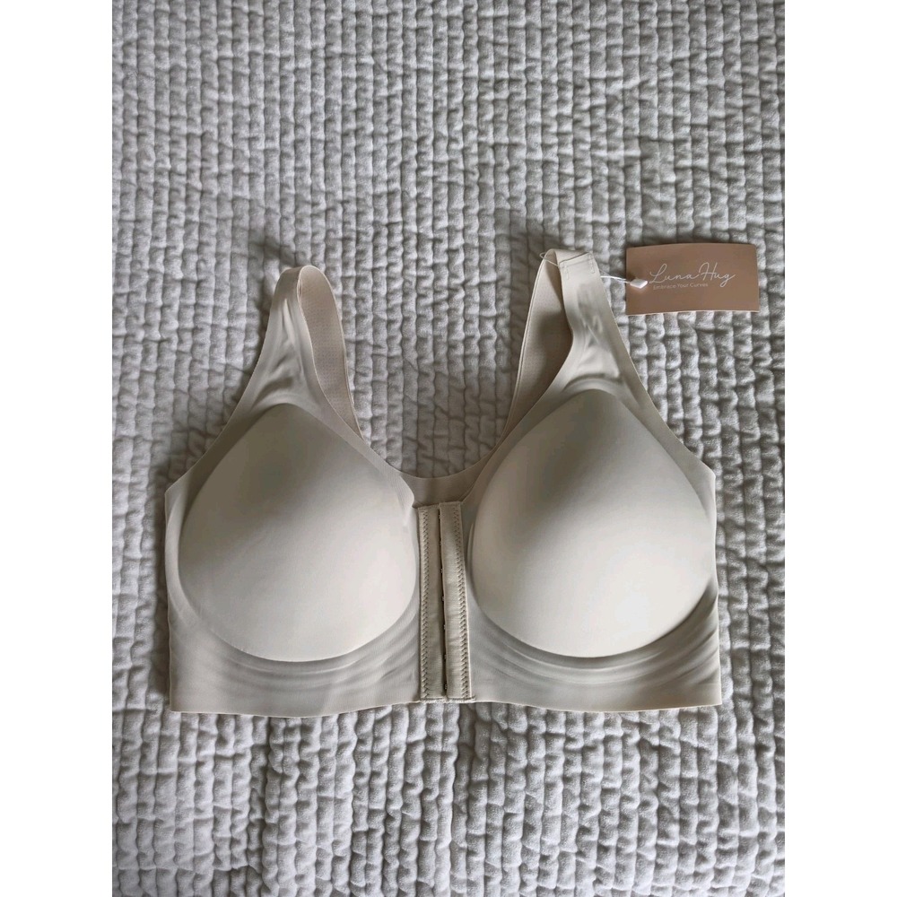 LUNA HUG EMBRACE YOUR CURVES FRONT CLOSURE BEIGE LARGE BRA NWT